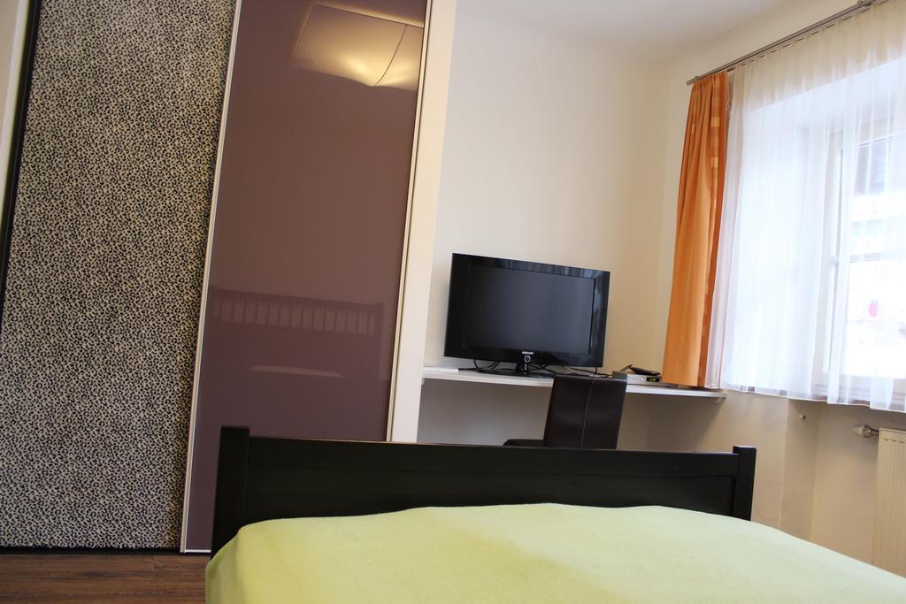 Hotel Restaurant Schweizerhaus Klagenfurt am Wörthersee Chambre photo